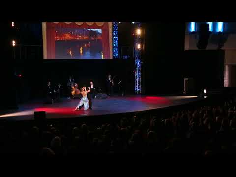  Magdalena Gutierrez  and  German Ballejo  are  dancing  to  a  tango  at  White Nights tango festival  in  2017