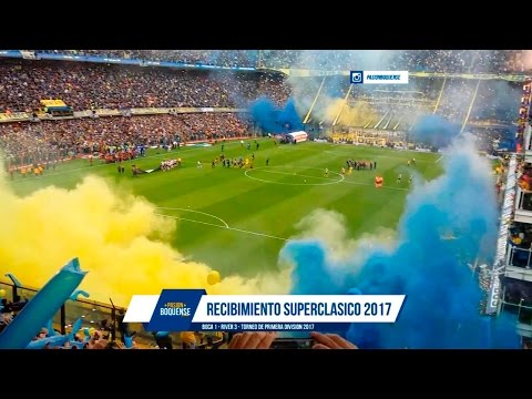 "El mejor recibimiento de la Historia filmado desde la Tribuna | Superclasico 2017" Barra: La 12 • Club: Boca Juniors