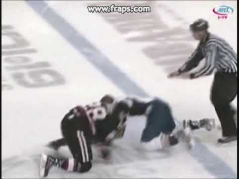 Jake Dowell vs Cam Paddock