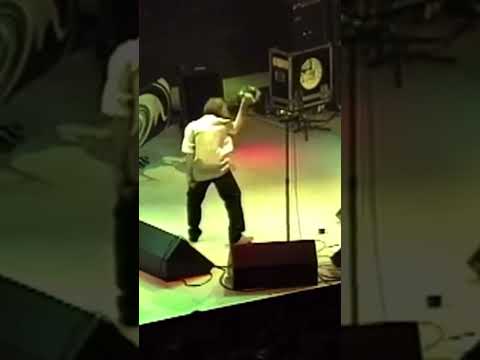 Never let them know your next move #liamgallagher #oasis #90s