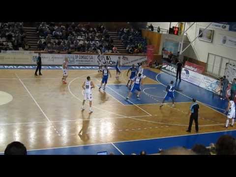 Darius Hargrove - U Mobitelco vs. SCMU Craiova 26.09.2013