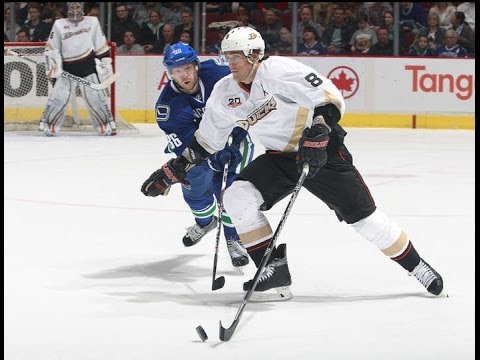 Anahiem Ducks At Vancouver Canucks - 04/07/2014