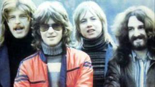 Barclay James Harvest - Waiting on the borderline