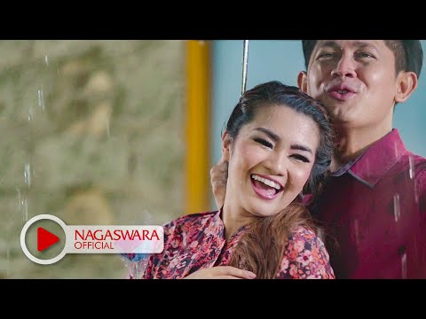 Fitri Carlina Musim Hujan Musim Kawin Official Music Video Nagaswara Dangdut