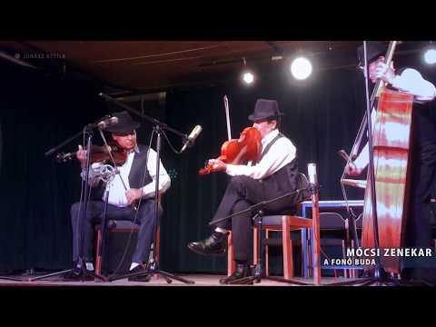 Mócsi zenekar koncertje a Fonóban (mezőségi zene)