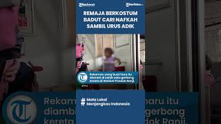 BIKIN MEWEK! Inilah Perjuangan Seorang Kakak Berkostum Badut, Cari Nafkah Sambil Urus Adik di KRL