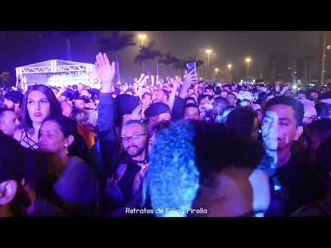 Floripa, sai do chão! 13ª Parada do Orgulho LGBTI+ de Florianópolis