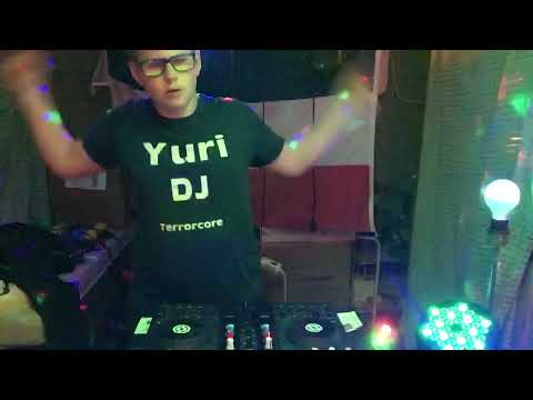 Epic aggressive ft terrorclown-game over (ft Yuri DJ)