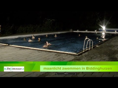 Maanlichtzwemmen eerst in Biddinghuizen en een week later in Swifterbant Maanlichtzwemmen eerst in Biddinghuizen en een week later in Swifterbant
