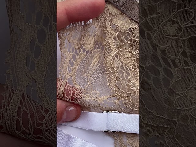 Vídeo relacionado con Paquete de 2 tangas de encaje personalizadas para mujer, sexy, letras doradas y plateadas, personalización de nombre o frase, cosidas a mano, cómodas y elegantes, para mujeres, personalizadas, talla