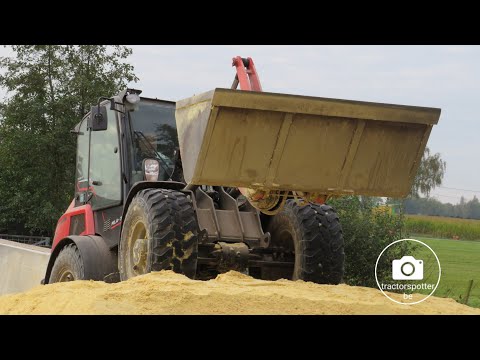 Loonbedrijf Dirk Biermans mais malen