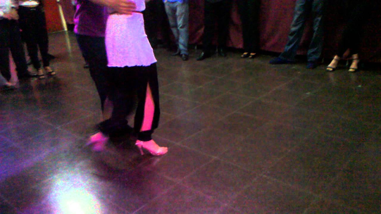 Daniela Roig y Hernán Prieto, Clase de tango en La Viruta (08-09-2011)