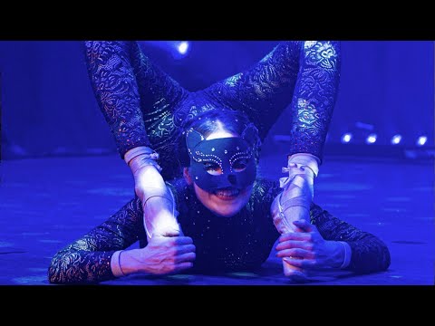 ✨Contortion Performance by Claudia Contortionist | “Smoky the Cat” | The Velvet Burlesque™