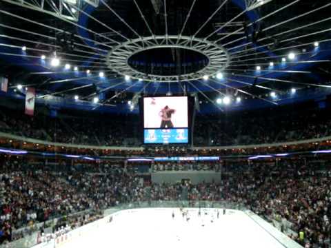 NHL Premiere Prague 2010 Boston Bruins vs Phoenix Coyotes 09.10.2010 fight