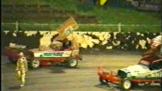 preview picture of video 'BRISCA F1 Stock Car World Final 1992 Odsal Stadium Bradford (fans view)'