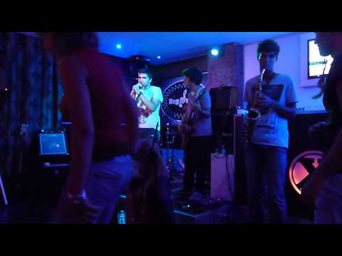 20 Down Marks - Um contra o outro (Deolinda) cover