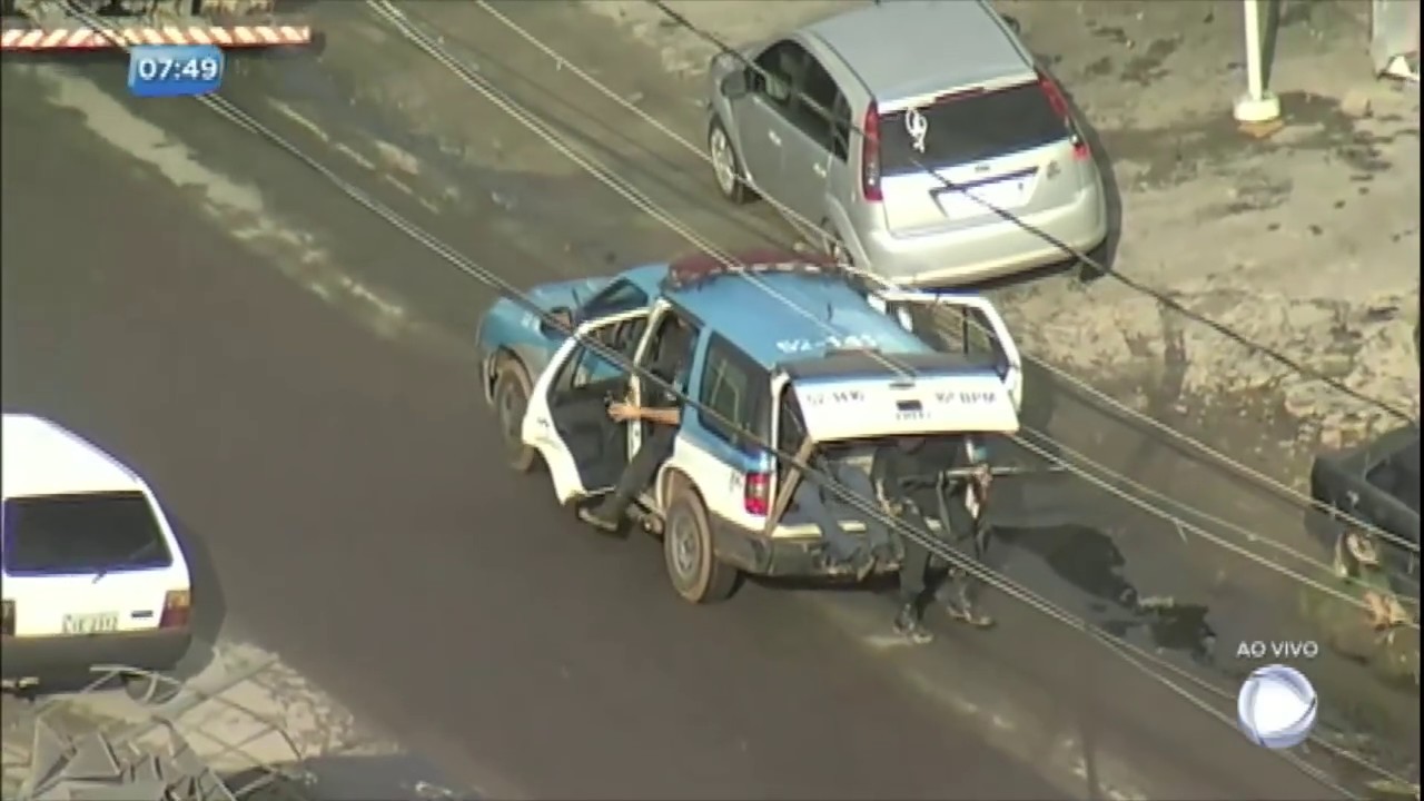 SP no Ar acompanha operação contra roubo de cargas no Rio de Janeiro