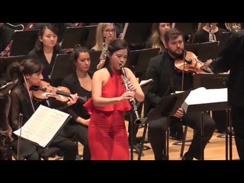 John Corigliano Clarinet Concerto, with conductor Michael Morgan and clarinetist Yu-Ting Cheng