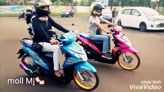Download lagu Cewe Cantik Berhijab😍Naikin Honda Beat Simple Modifikasi!! mp3