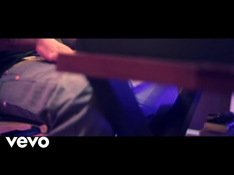 Johnny May Cash - Earn It