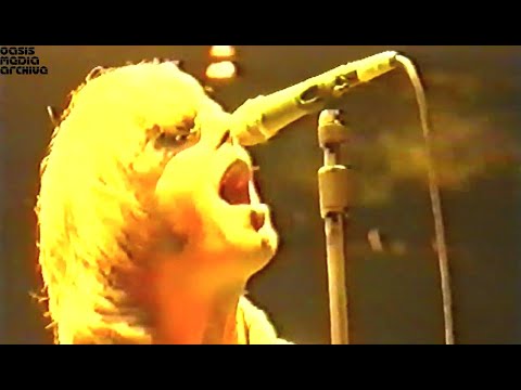 Oasis - 1996-08-11 - Knebworth, England (Second night)