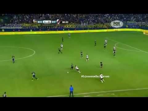 Caño de Federico Carrizo a Kranevitter y Pity Martinez