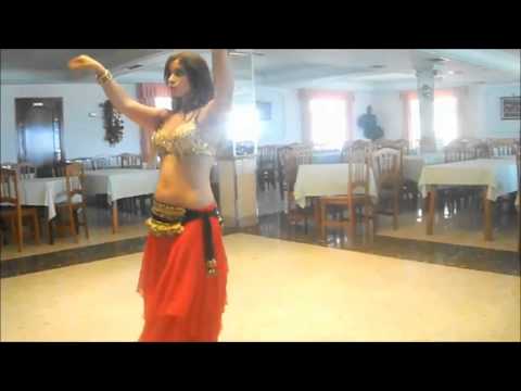 El beso. Danza Árabe con Mabiroc.