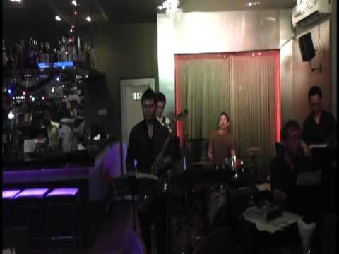 121222 Tony & Friends feat. Ruff - Hujan Di Tengah Hari