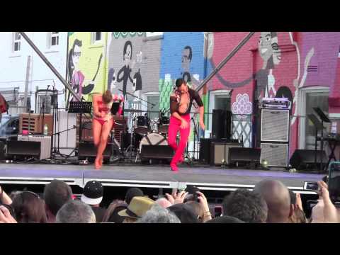 World Champion Salsa Dancers David & Paulina - Salsa on St Clair 2015 - July 4 2015