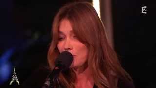 Carla Bruni en live - "Quelqu'un m'a dit" - Un Soir à la Tour Eiffel