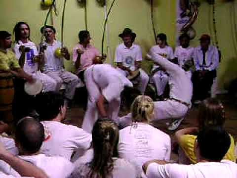 roda de capoeira- mestre Marrom e Dana