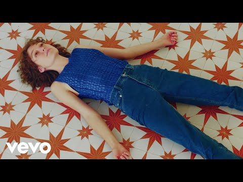 Stella Donnelly - How Was Your Day? (Official Video)
