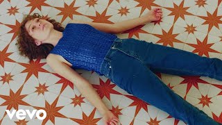 Stella Donnelly – “How Was Your Day?”