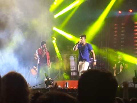 Cristiano Araújo e Denys Paraíba no Maior São João do Mundo 2014 - Evidências