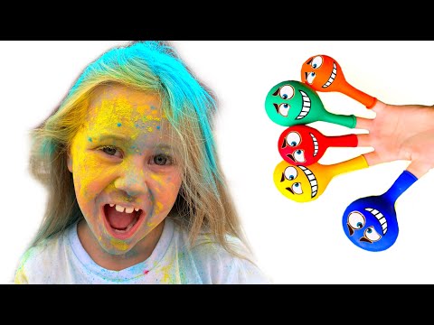 Pretends to play with her Magic balloon - Preschool toddler learn color تعليم الالوان بالانجليزي