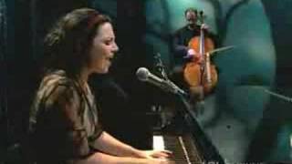 Evanescence- live &quot;Good enough&quot;