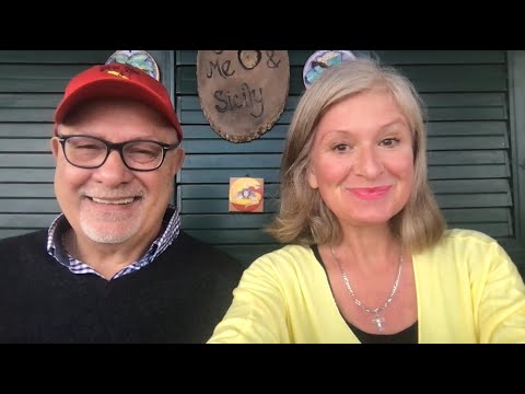 Avola, taking a bus in Sicily +Etna erupts