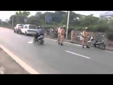 Thanh niên cứng chửi công an :v