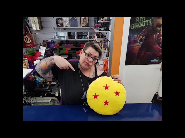 Vídeo relacionado con LolaPix Cojín Gryffindor. Regalos Frikis Personalizados. Cojín Personalizado. Impresión 100% por Las Dos Caras. Relleno Incluido. Varios diseños y tamaños. Gryffindor