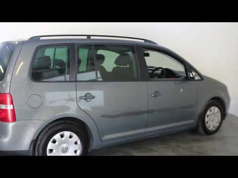 Volkswagen Touran 1.9 TDi 100BHP Comfortline 7 Sea - Image 2
