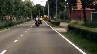 preview picture of video 'Politie test snelheid brommer scooter door rondje te rijden 80kmh Police on moped'