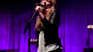 Lucie Silvas Sinking In Live