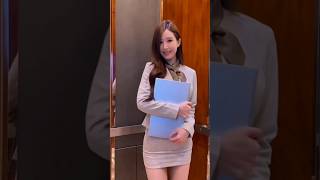 Hottest Chinese Street Fashion #hottest #gorgeous #beautiful #street #fashion #美魔女 #pretty #chinese