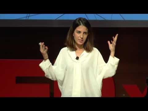 Piyano Aslında Bir Zaman Makinesidir! | Ayşedeniz Gökçin | TEDxİKÜ