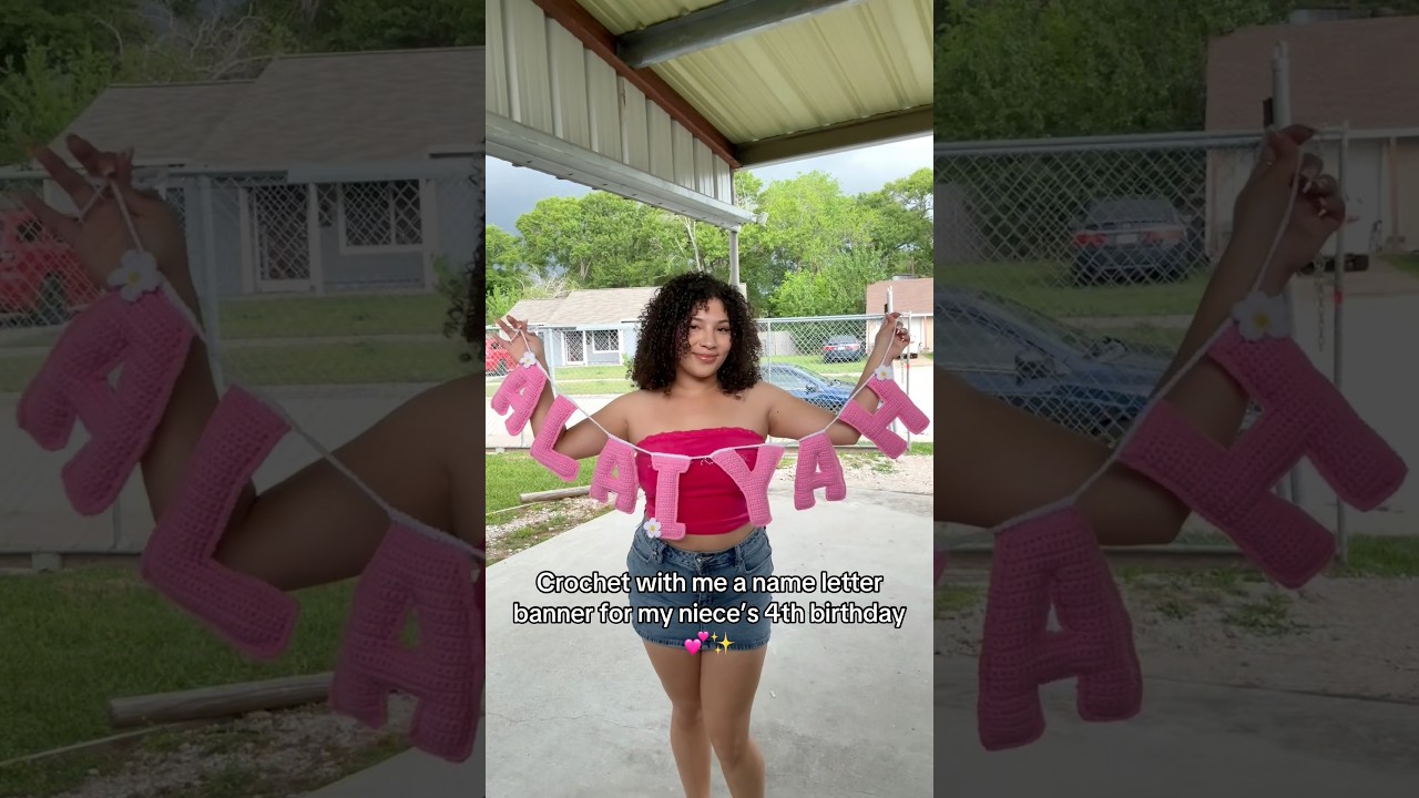 DM me on instagram for customs! @danicrochetflowers🫶🏻