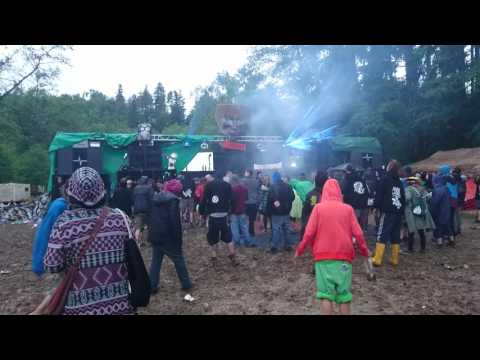 FDM Freax sound system 15th ANNIVERSARY - Saturday morning mud wars!