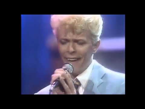 David Bowie - Heroes (Live - Serious Moonlight tour 1983)