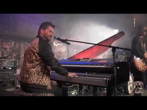 Cagey Strings 2020-07 im Rattlesnake - Mean Woman Blues