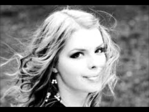 Brighi feat. Snoop Dogg - Play me like a violin ( lyrics/versuri) FULL HD (1080 p)