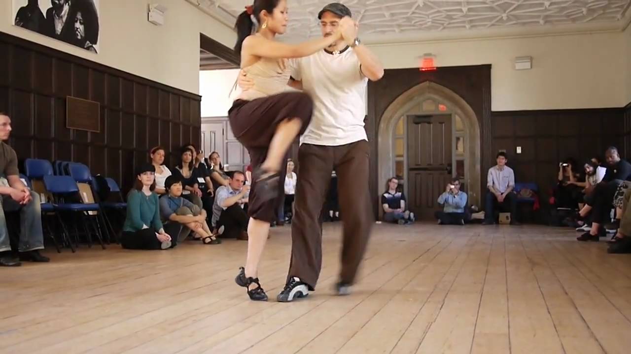 Homer & Cristina Ladas at Yale: 'Braving Biagi' -  Pivot/No-Pivot Wrap